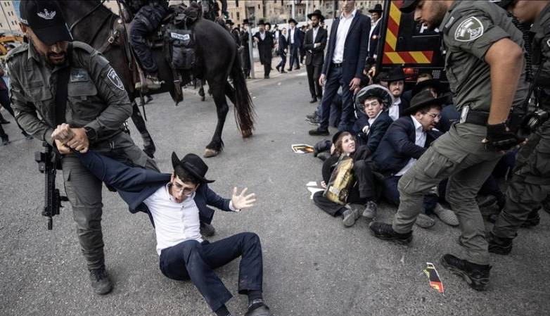 دولت نتانیاهو در آستانه سقوط؟