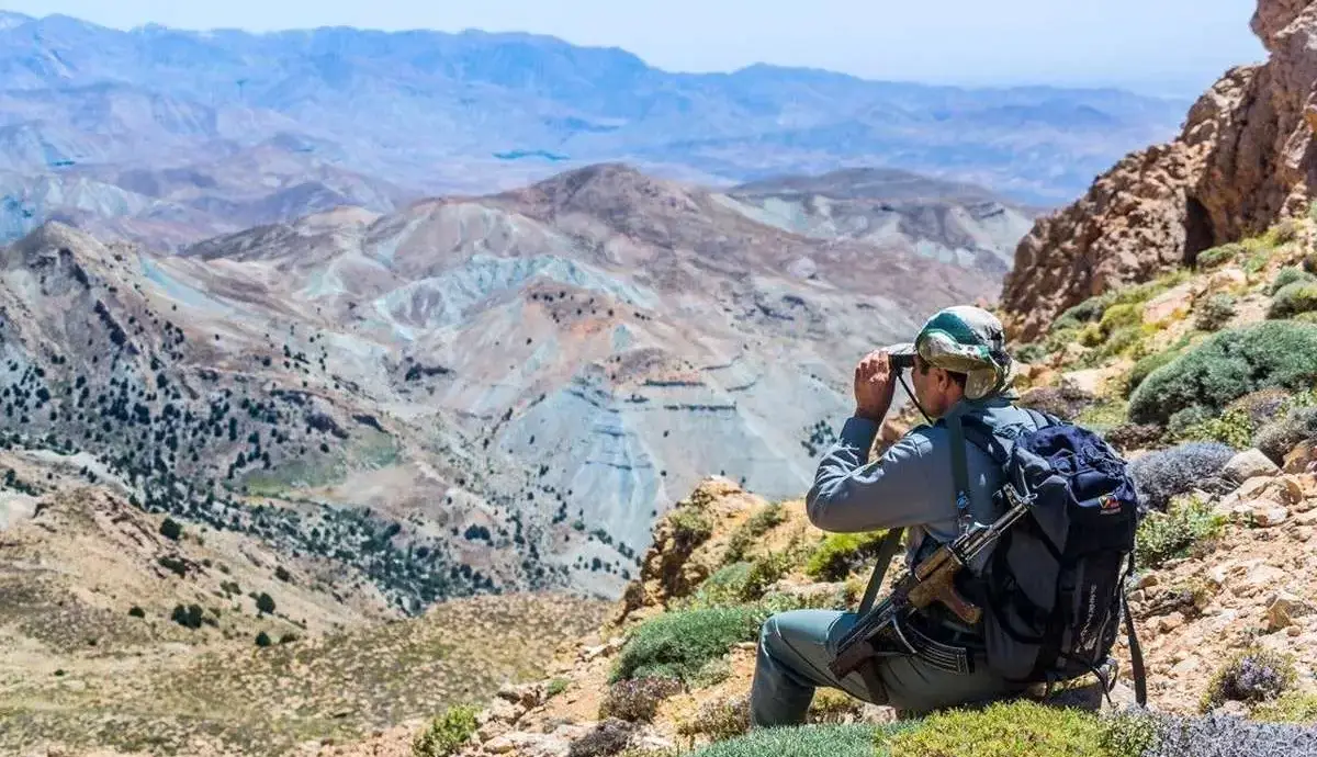 محیطبان کرمانی پس از سه سال حبس آزاد شد