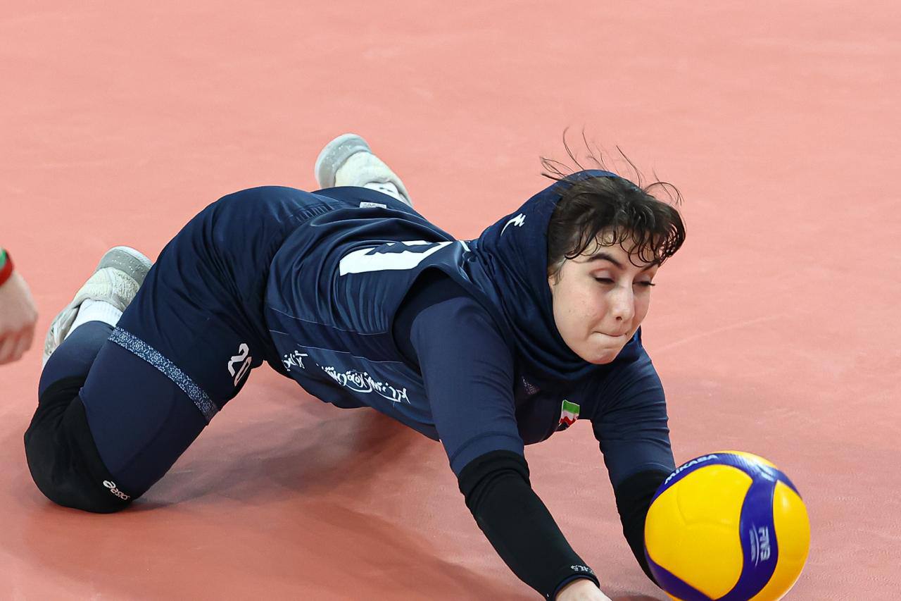  قهرمانی دختران والیبالیست ایران در بحرین