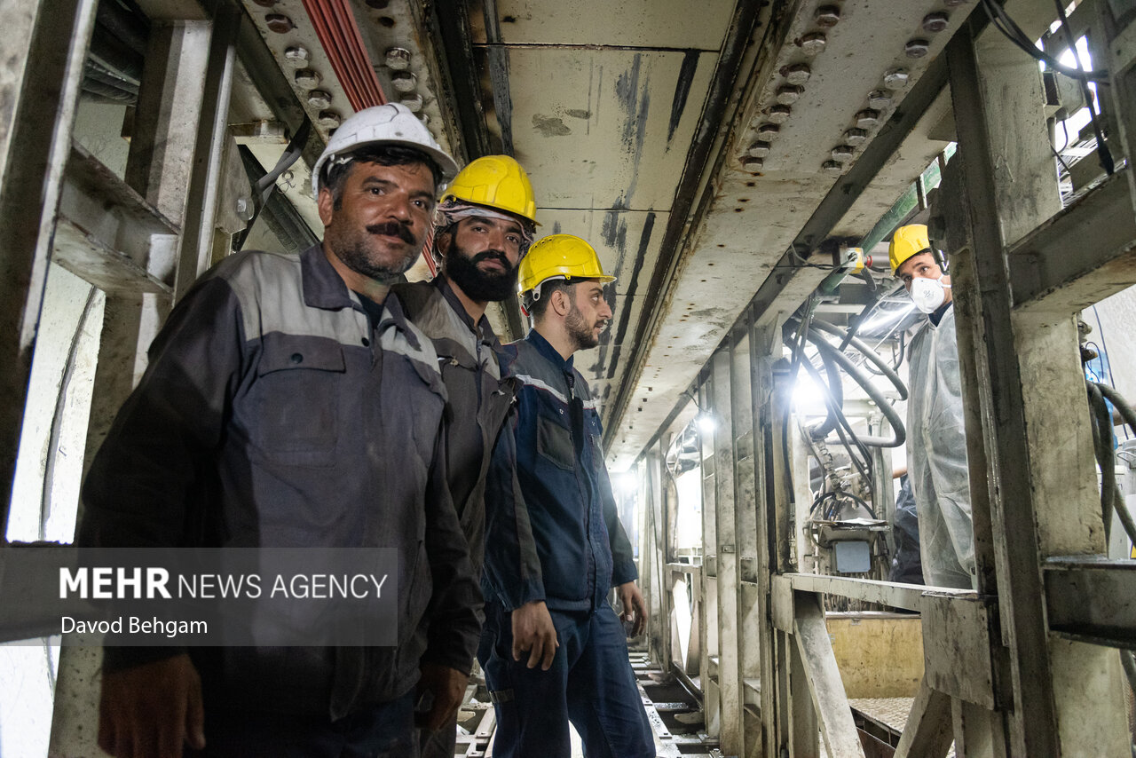 پروژه تونل در حال احداث انتقال آب هزارمسجد به مشهد