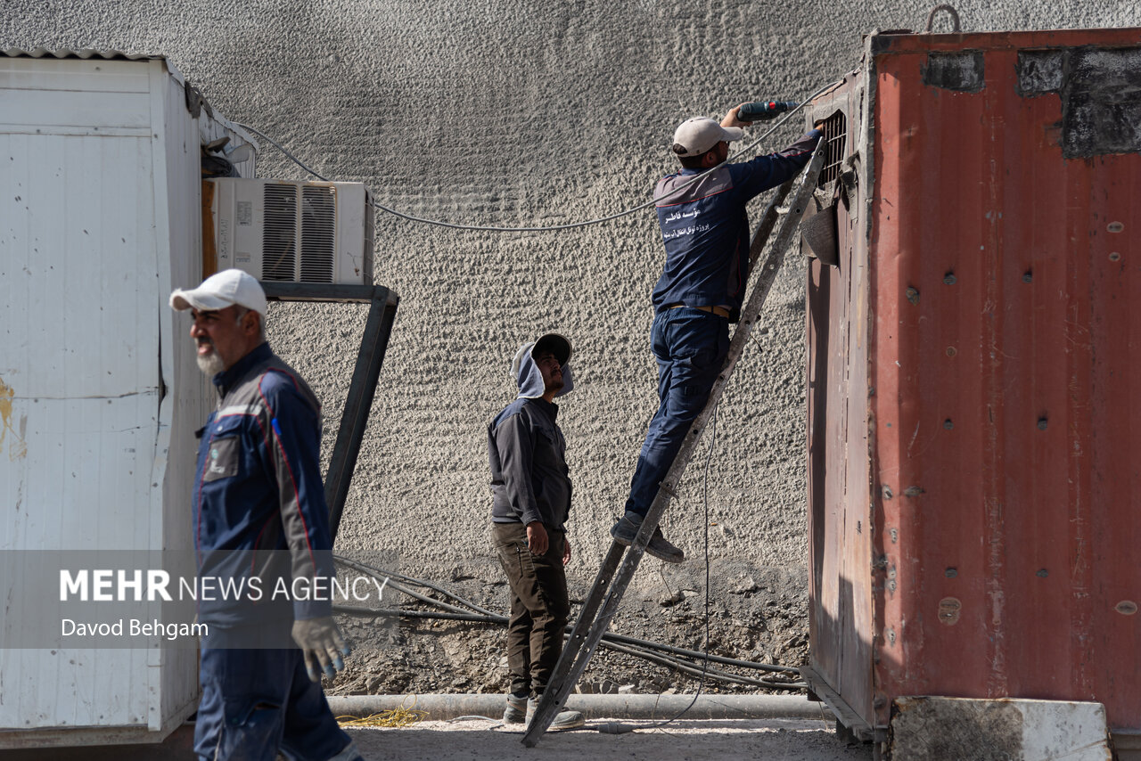 پروژه تونل در حال احداث انتقال آب هزارمسجد به مشهد