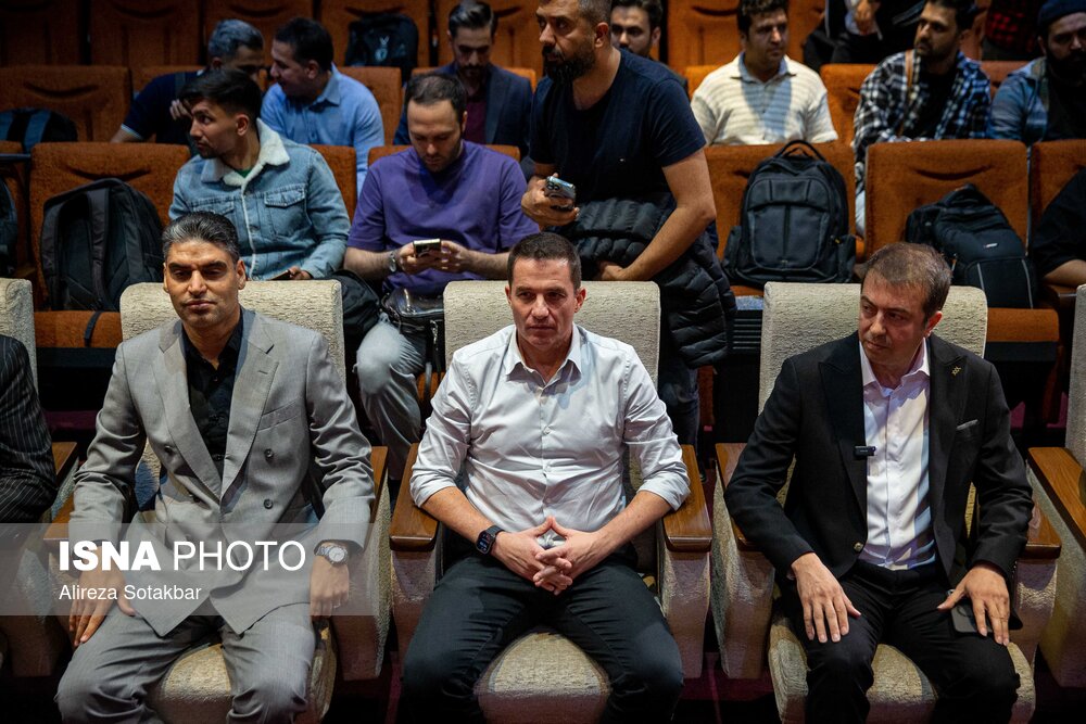 مراسم معارفه و امضای قرارداد سرمربی جدید تیم پرسپولیس