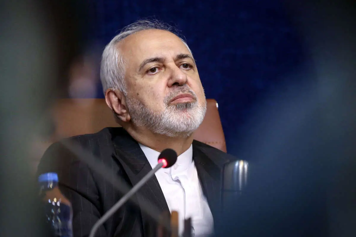 ظریف: آمریکا فکر تسلیم ایران را از سرش بیرون کند، ما ایرانگرا هستیم