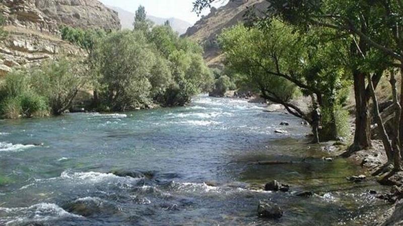 رهاسازی آب از سد نمرود برای کشت پاییزه در گرمسار و آرادان آغاز شد