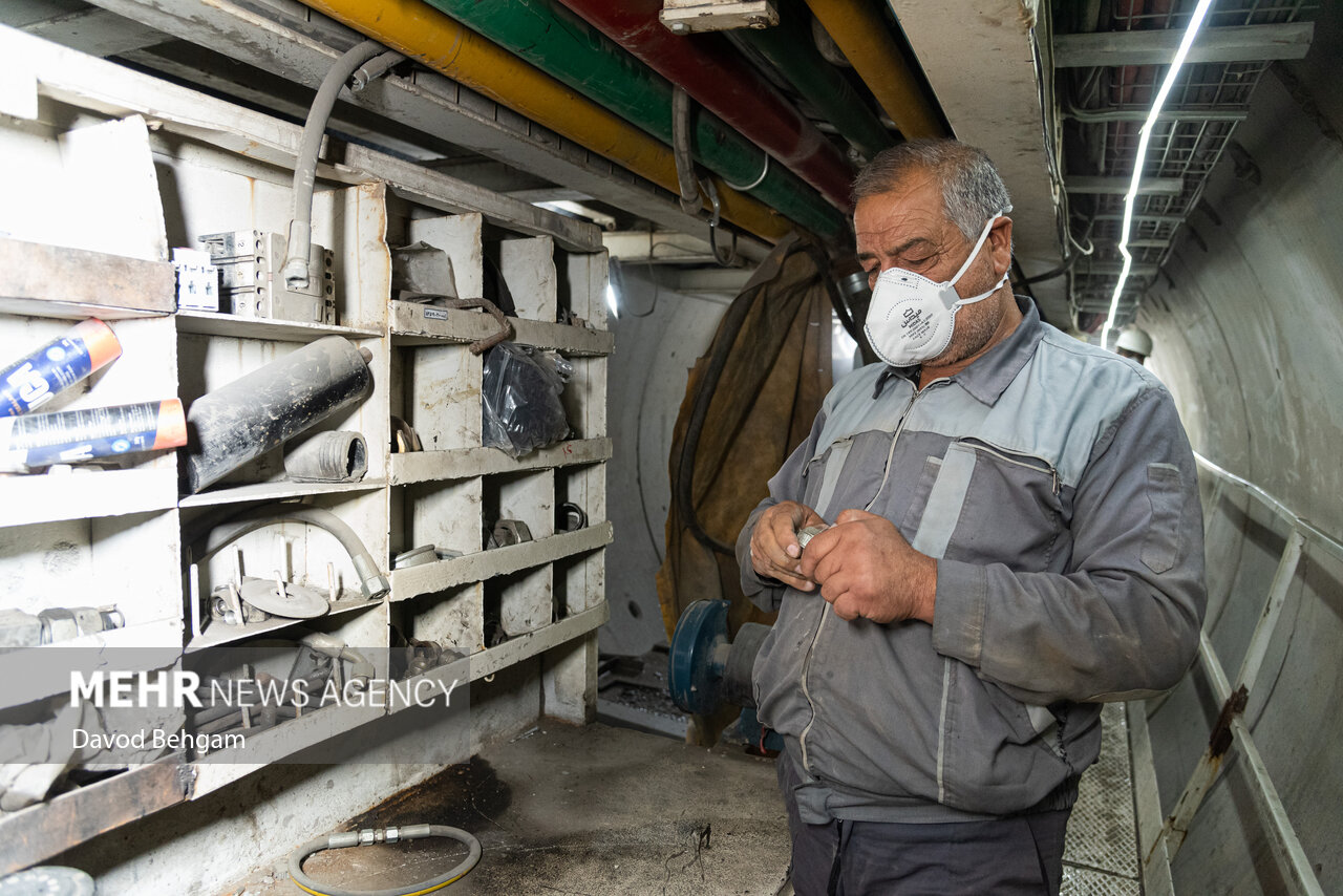 پروژه تونل در حال احداث انتقال آب هزارمسجد به مشهد