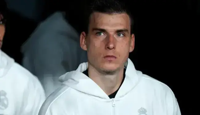 نتیجه جنجال الکلاسیکو؛ دروازهبان رئال محروم شد