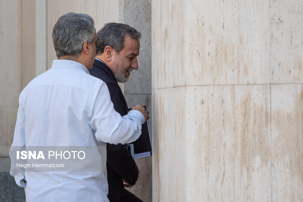 عکس/ حاشیه جلسه هیات دولت