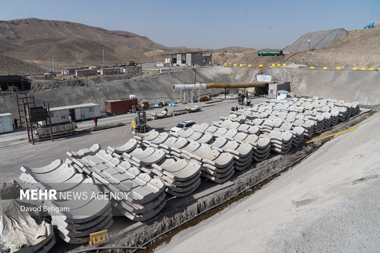 پروژه تونل در حال احداث انتقال آب هزارمسجد به مشهد