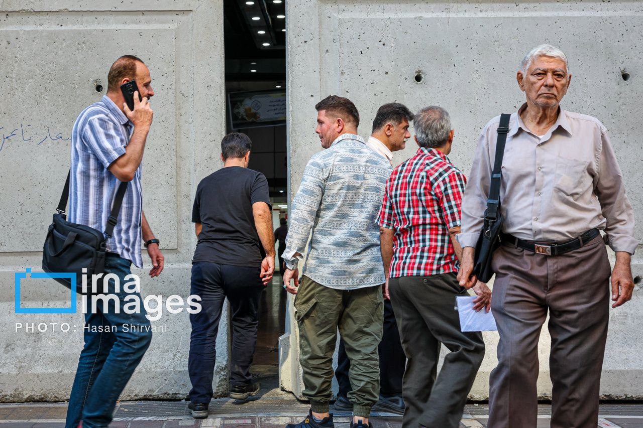 عکس/ پلمب مراکز تجاری «خیابان جمهوری»