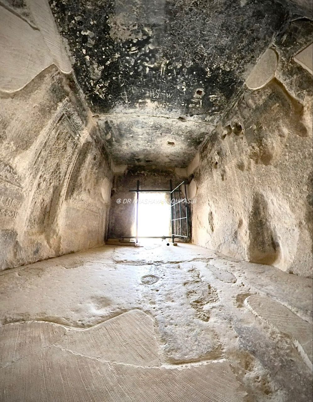 تصاویری از درون آرامگاه کوروش 