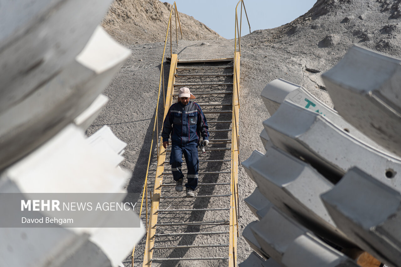 پروژه تونل در حال احداث انتقال آب هزارمسجد به مشهد