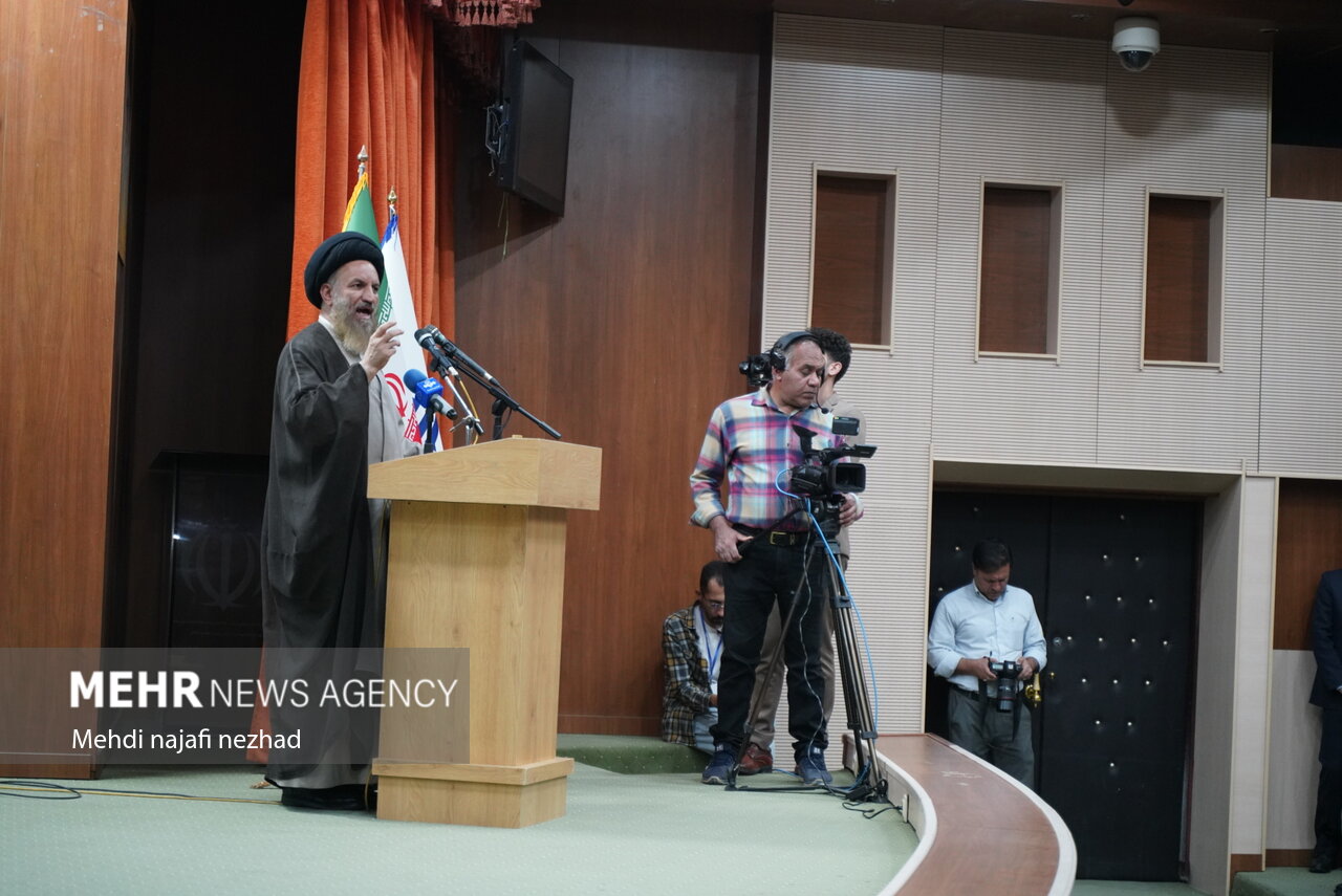 اختتامیه دومین کنگره ملی بزرگداشت آیت‌الله ملک‌حسینی در یاسوج