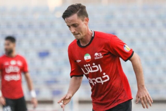 خداحافظی ستاره سابق تراکتور از دنیای فوتبال