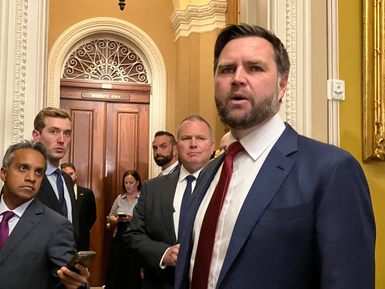 ونس با تکرار ادعاهای ضد ایرانی: ترامپ در صورت لزوم از قدرت نظامی آمریکا استفاده میکند