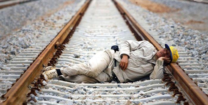 راه‌آهن بوشهر روی ریل تأخیر!