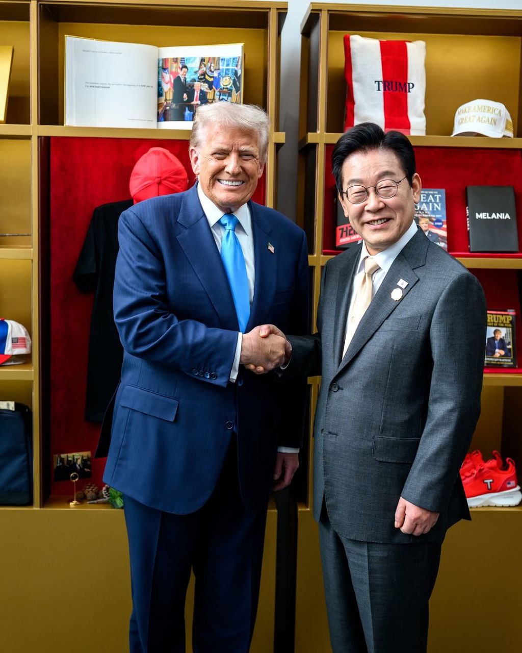 تصاویر کاخ سفید از حضور ترامپ در کره جنوبی