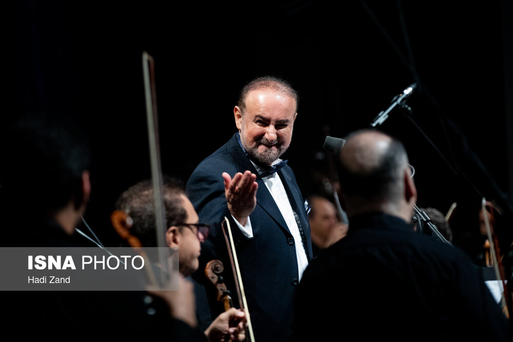 کنسرت «آن لحظه‌ها» عبدالحسین مختاباد