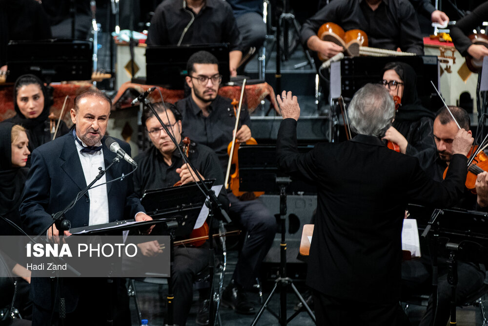 کنسرت «آن لحظه‌ها» عبدالحسین مختاباد