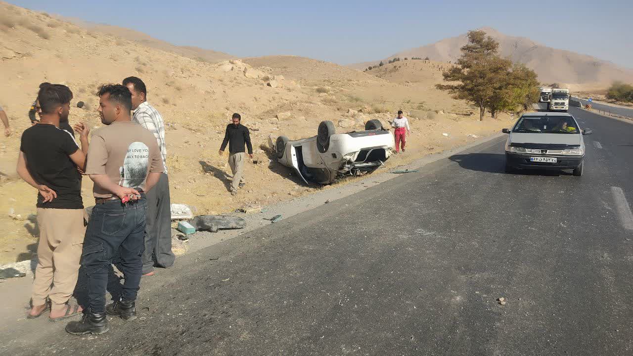 عکس/ سانحه سخت در جاده نهاوند - کرمانشاه جان ۵ نفر را گرفت