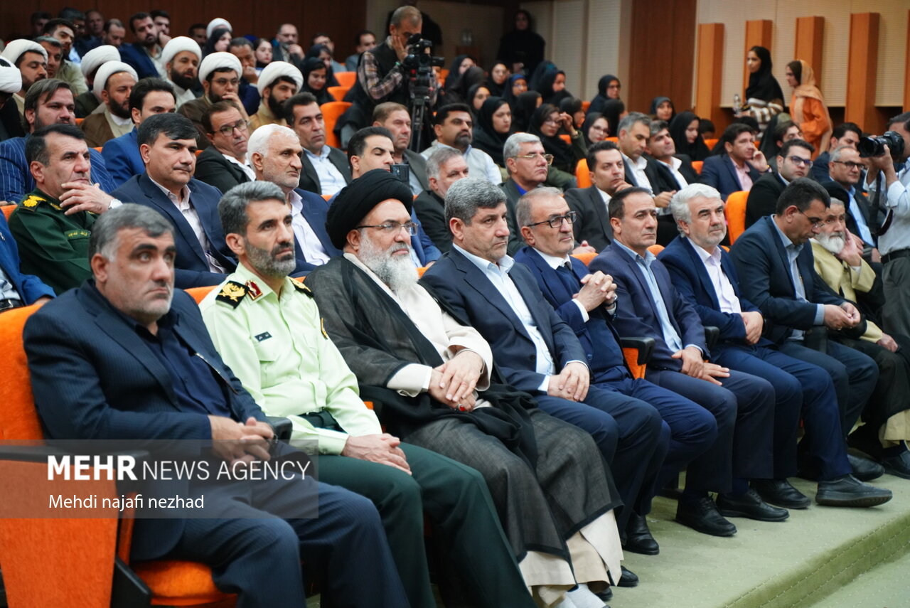 اختتامیه دومین کنگره ملی بزرگداشت آیت‌الله ملک‌حسینی در یاسوج