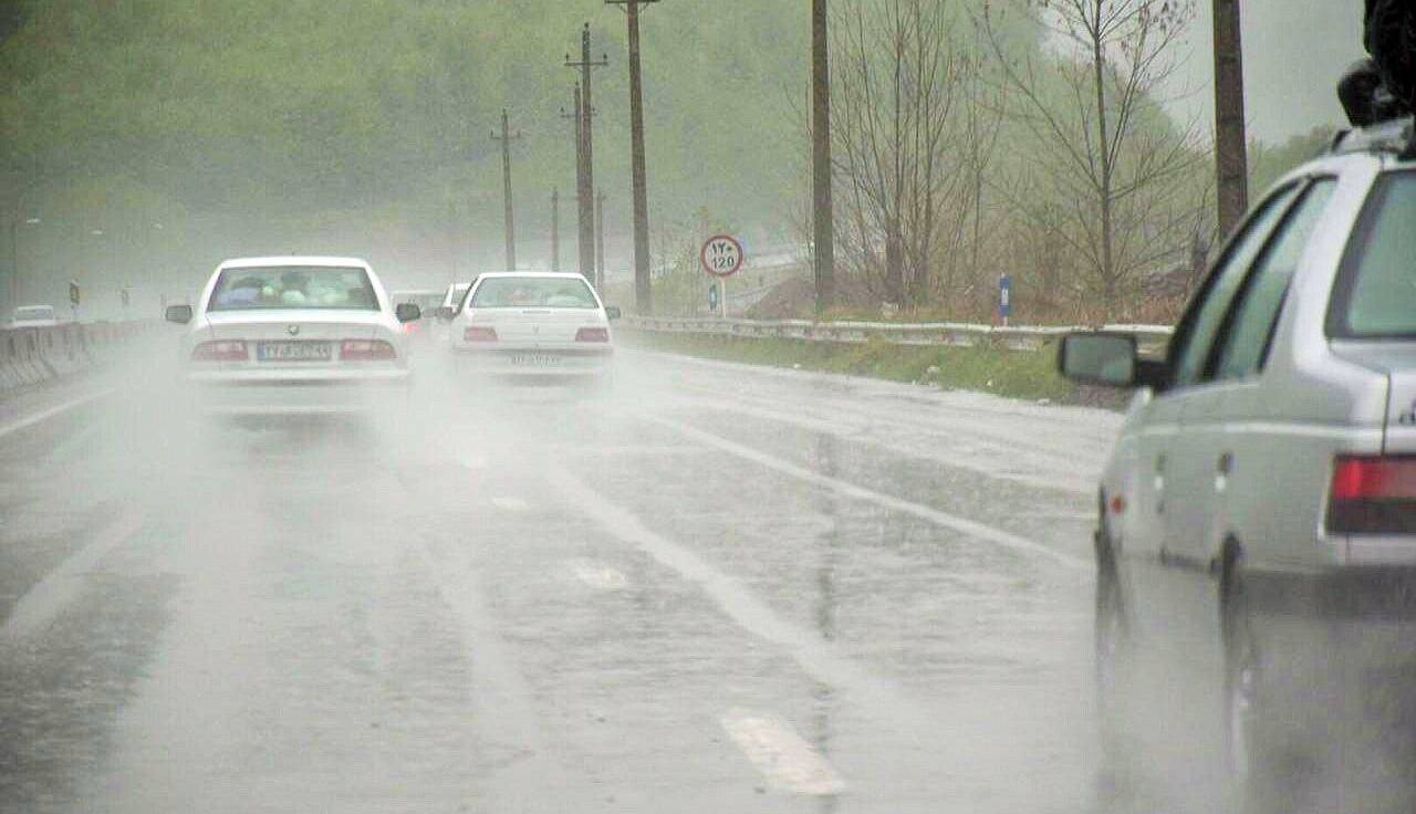 هشدار راهداری گلستان در پی تصادف زنجیرهای؛ جادهها لغزنده است