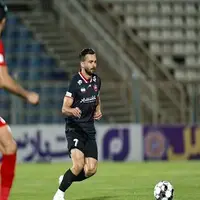 پرسپولیسِ ۱۰ نفره با یک گل تماشایی از شکست برابر تراکتور گریخت