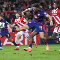 جایزه گلزنی از روی ضربات ایستگاهی؛ شکلات!