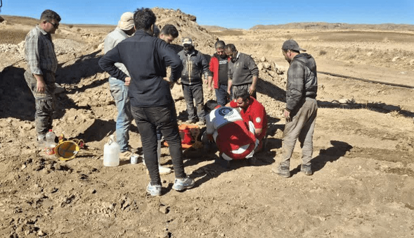 مصدومیت کارگر معدن بر اثر ریزش آوار در تکاب