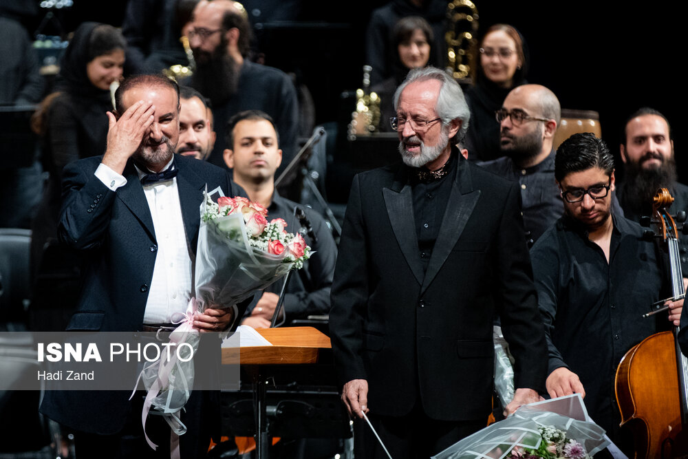 کنسرت «آن لحظه‌ها» عبدالحسین مختاباد