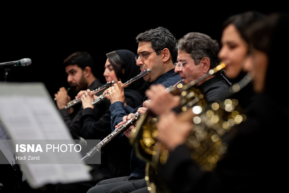 کنسرت «آن لحظه‌ها» عبدالحسین مختاباد