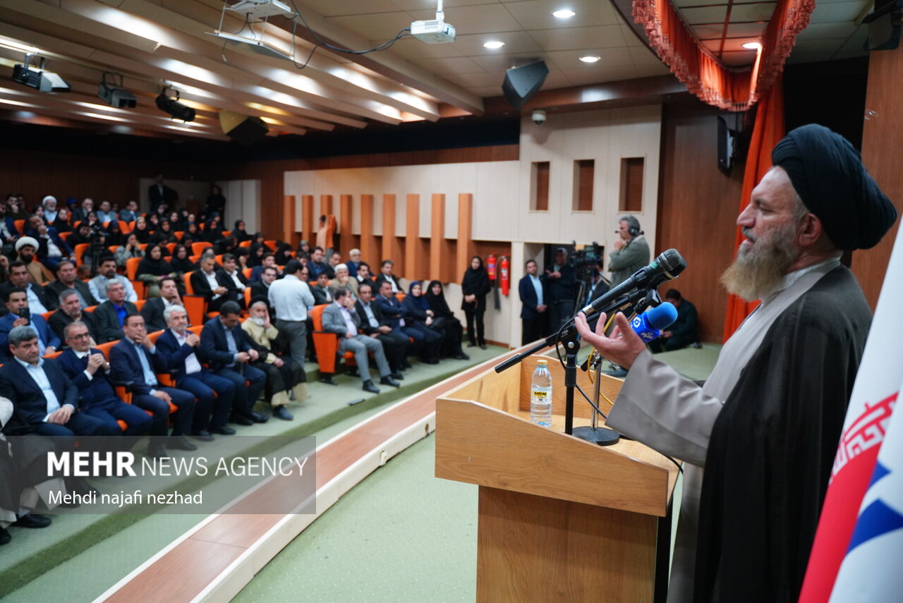 اختتامیه دومین کنگره ملی بزرگداشت آیت‌الله ملک‌حسینی در یاسوج