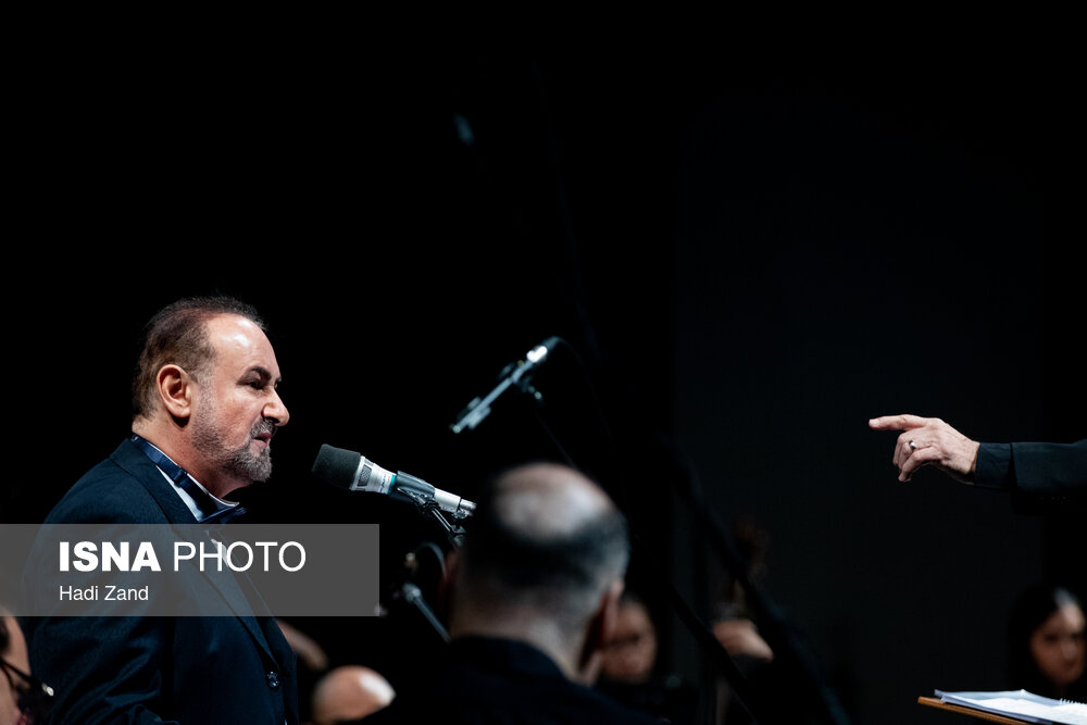 کنسرت «آن لحظه‌ها» عبدالحسین مختاباد