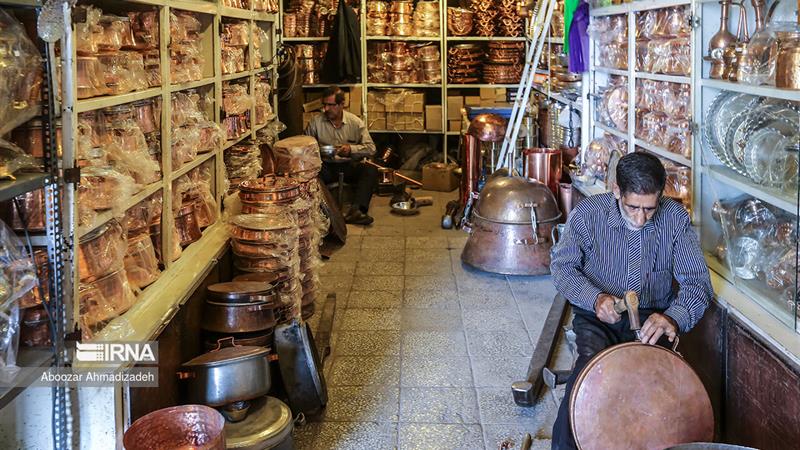 فعالیت ۱۲ هزار هنرمند زنجانی در ۵۵ رشته صنایع‌ دستی