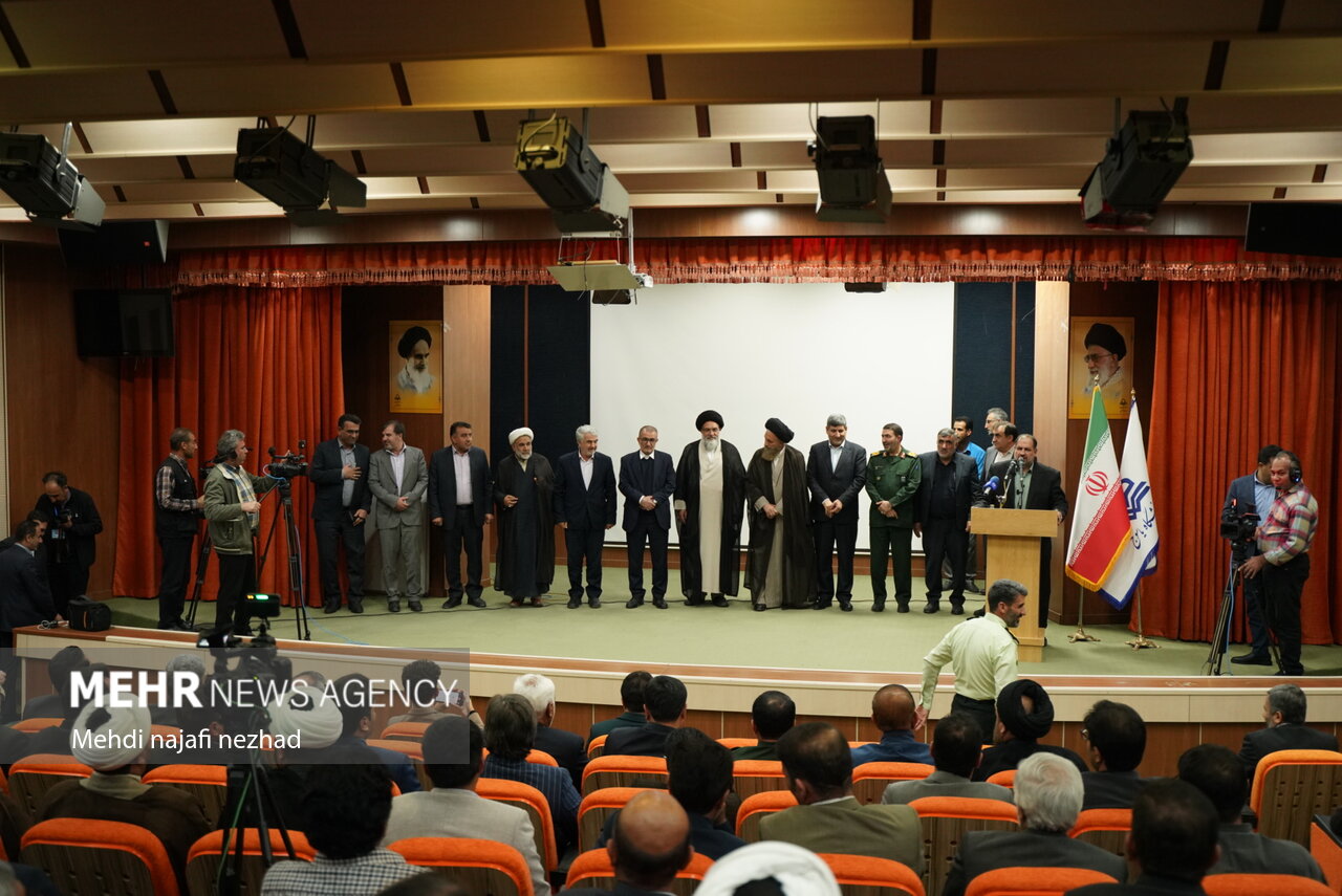 اختتامیه دومین کنگره ملی بزرگداشت آیت‌الله ملک‌حسینی در یاسوج