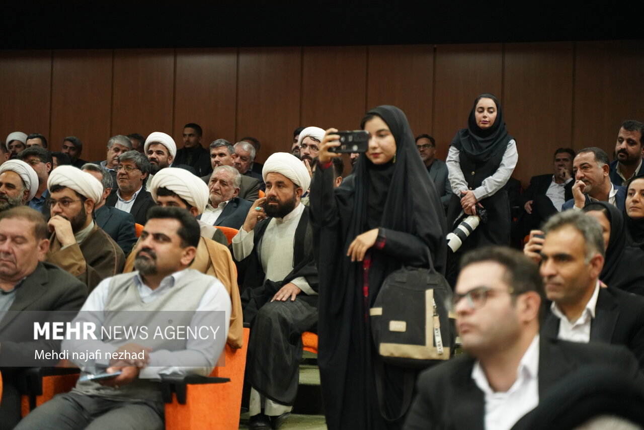 اختتامیه دومین کنگره ملی بزرگداشت آیت‌الله ملک‌حسینی در یاسوج