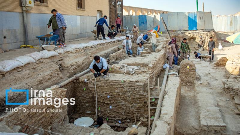 کشف شواهد ۲۰۰ هزار ساله حضور انسان در هرمزگان تا صادرات چرم ایلام به فرانسه