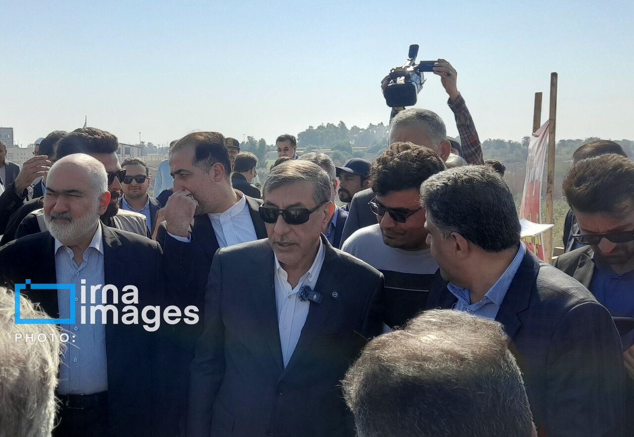 بازدید معاون اجرایی رئیس‌جمهور از پل شهدای عنافچه شهرستان باوی