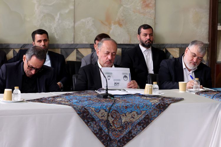 بازدید پزشکیان از خطوط راه‌آهن حومه‌ای استان تهران