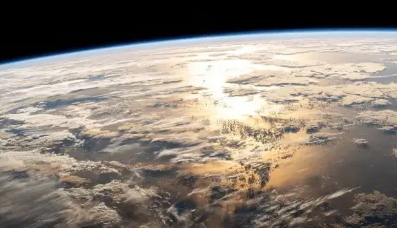 آیا برای نجات زمین باید آسمان را تاریک کنیم؟ بازی خطرناک بشر با خورشید