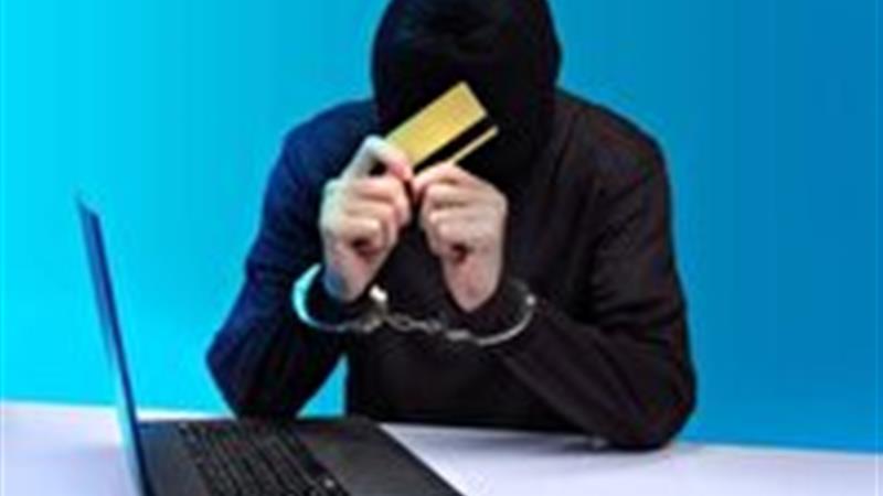 دستگیری کلاهبردار اسکیمری در یزد