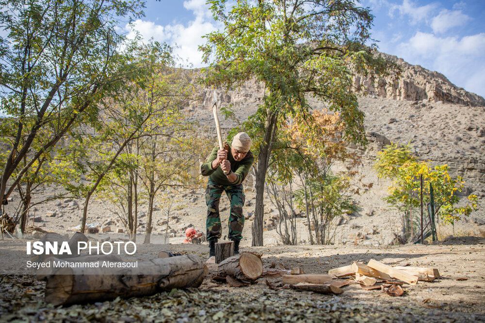 محیط‌بانان در پارک ملی تندوره