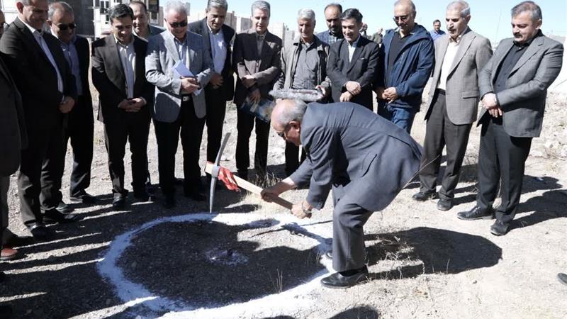 معاون استاندار زنجان: مشارکت خیرین در مدرسهسازی زمینهساز رشد جامعه است