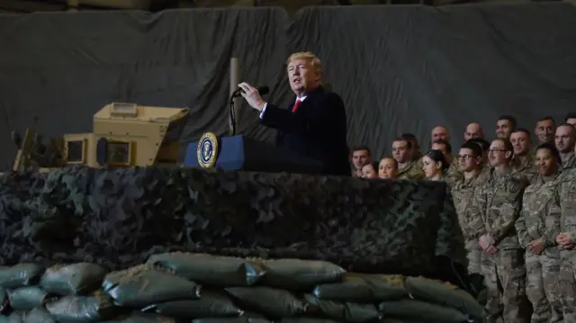 آتلانتیک: مقامهای دولت ترامپ در پایگاههای نظامی پناه گرفتهاند