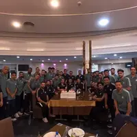 کیک خامهای برای مهدی تارتار بریده شد!