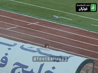 یکی بودن رنگ پیراهن ریکاردو ساپینتو با پیراهن تیم آلومینیوم اراک باعث تعویض اجباری لباس سرمربی استقلال شد