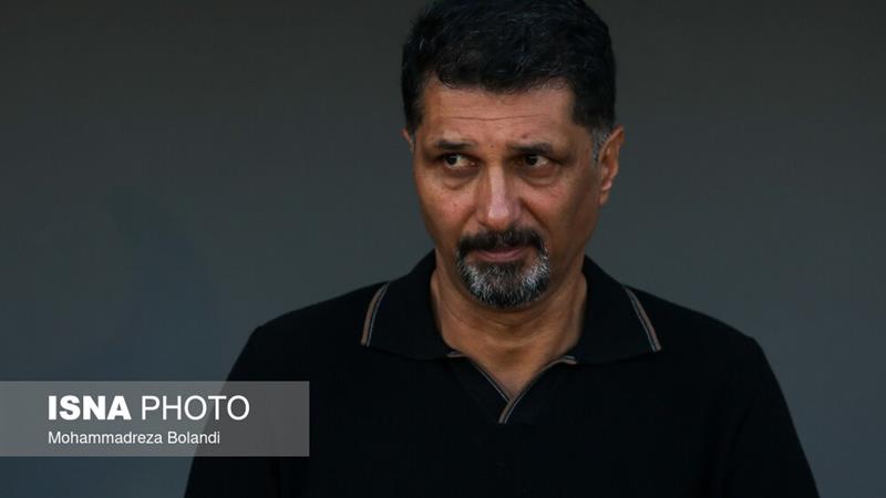 حسینی: پنالتی را به استقلال هدیه دادیم/ موافق برگزاری داربی در اراک نیستم