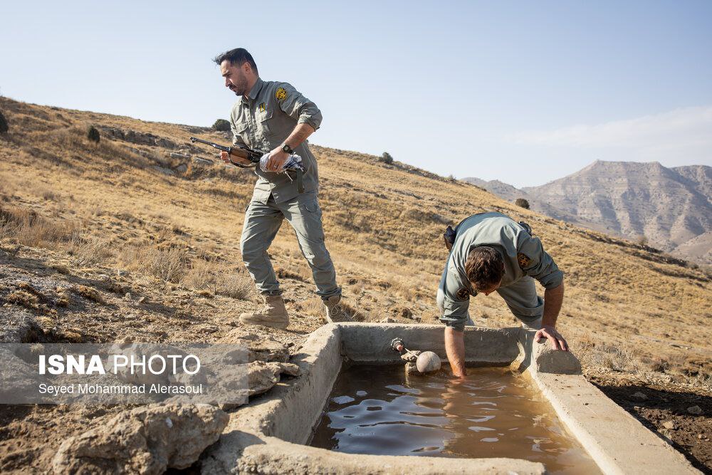 محیط‌بانان در پارک ملی تندوره