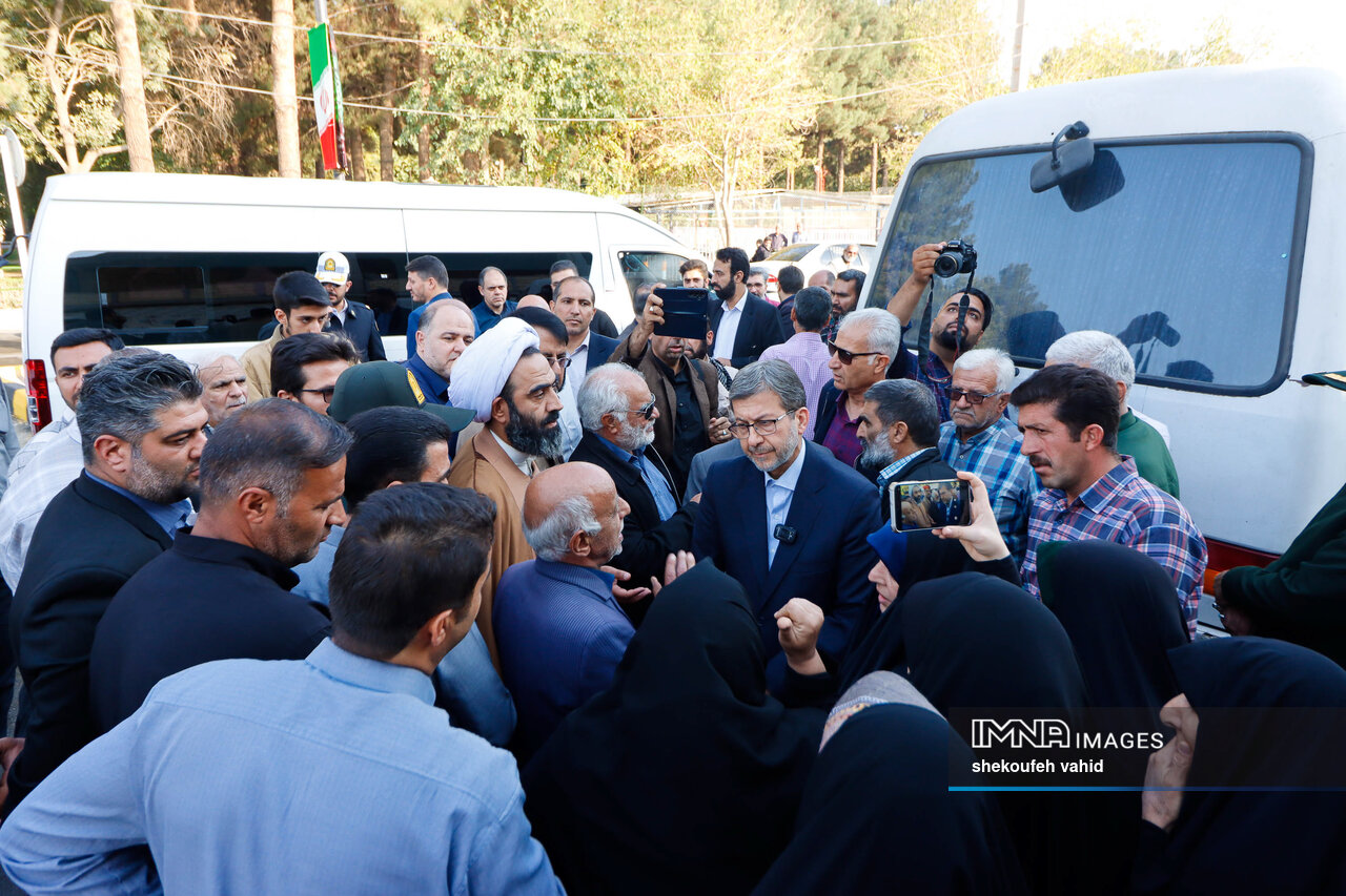 آیین افتتاح پروژه‌های شهرداری درچه