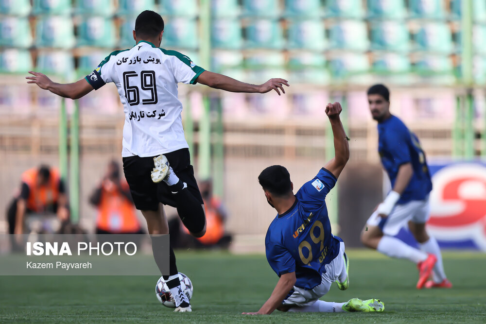 دیدار تیم‌های ذوب آهن اصفهان و ملوان بندرانزلی