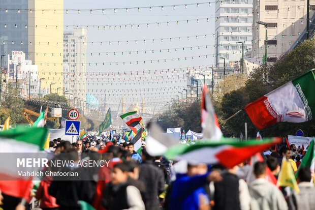 تجمع بزرگ ۱۳ آبان در میدان شهدای مشهد برگزار میشود